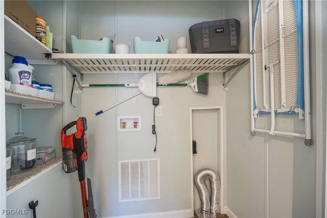 2831 York RD, St James City, FL 33956