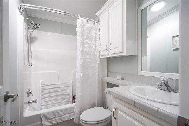 2831 York RD, St James City, FL 33956