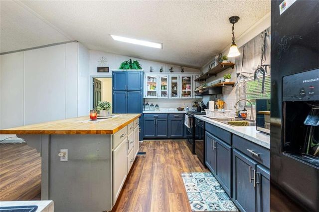 553 Pleasant Acres Drive, Maysville, GA 30558