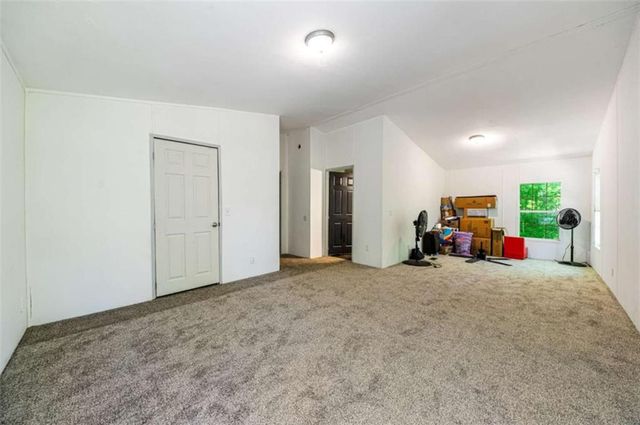 553 Pleasant Acres Drive, Maysville, GA 30558