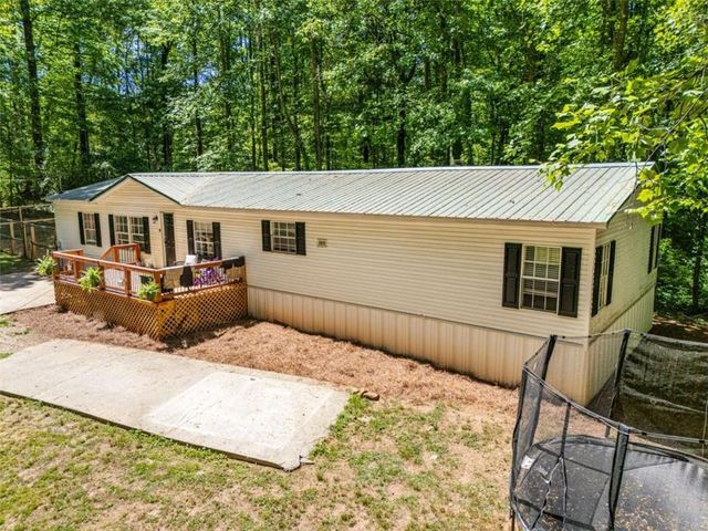 553 Pleasant Acres Drive, Maysville, GA 30558