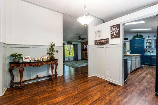 553 Pleasant Acres Drive, Maysville, GA 30558