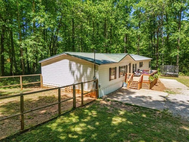 553 Pleasant Acres Drive, Maysville, GA 30558