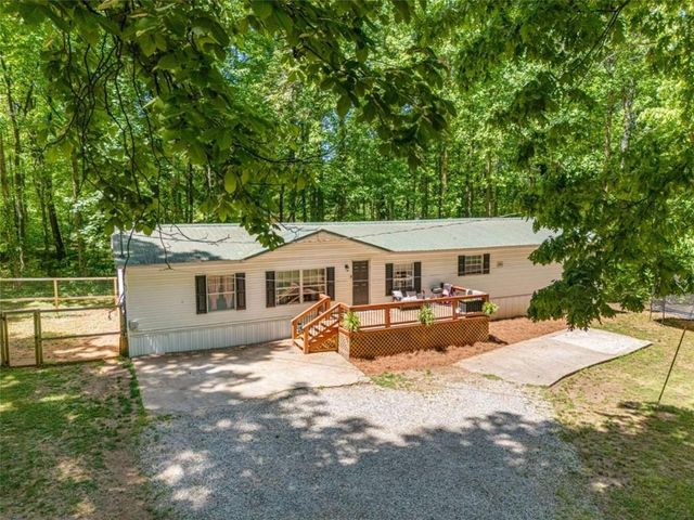 553 Pleasant Acres Drive, Maysville, GA 30558