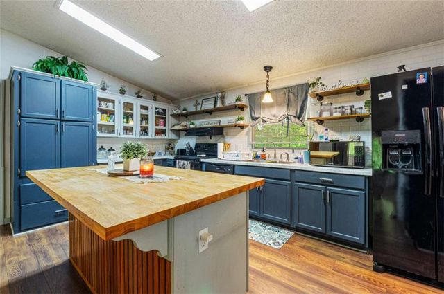 553 Pleasant Acres Drive, Maysville, GA 30558