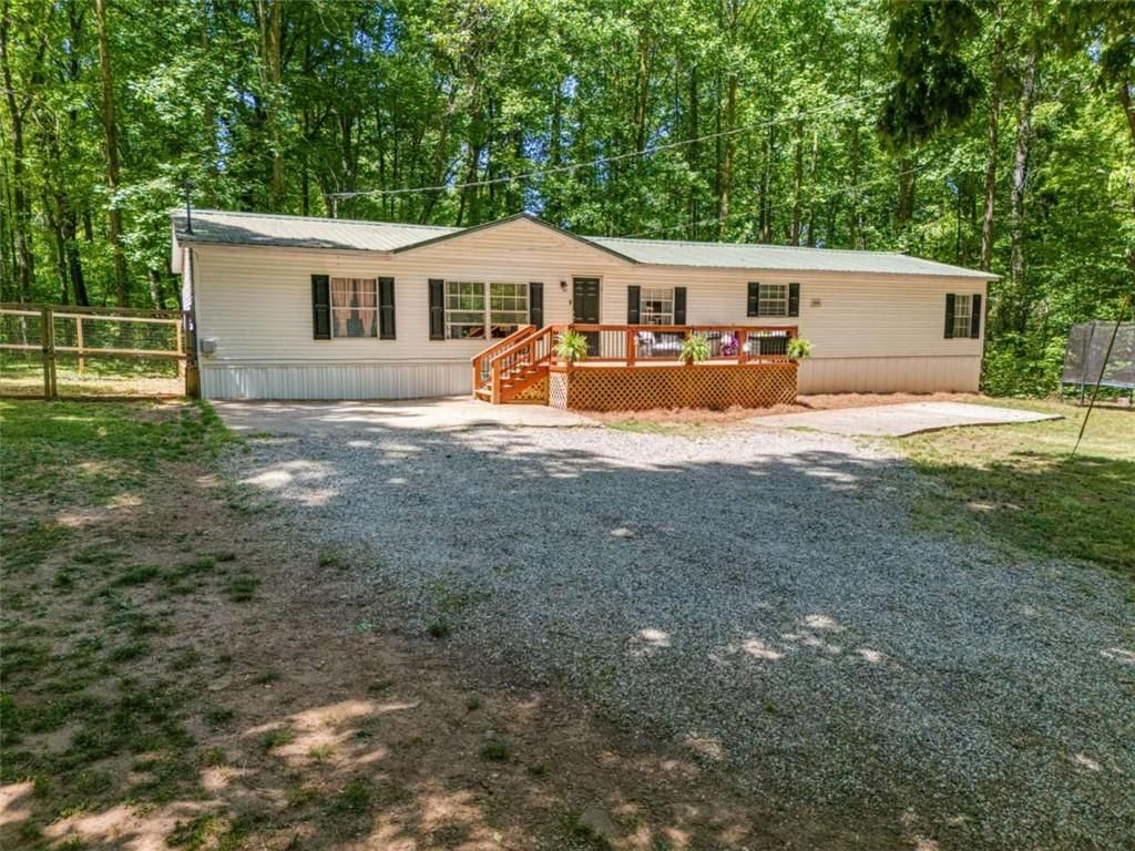 553 Pleasant Acres Drive, Maysville, GA 30558