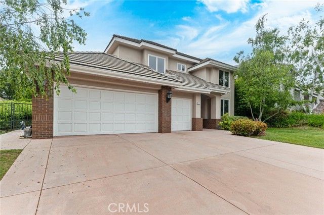 562 Ravensbury, Lake Sherwood, CA 91361