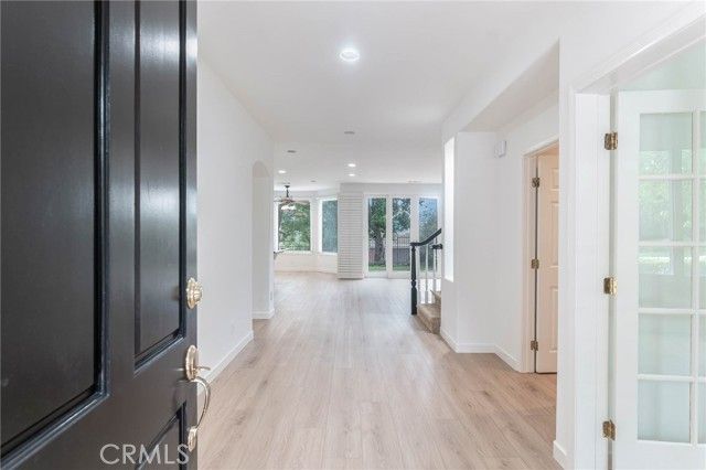 562 Ravensbury, Lake Sherwood, CA 91361