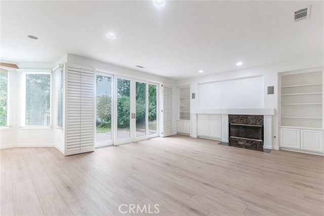 562 Ravensbury, Lake Sherwood, CA 91361