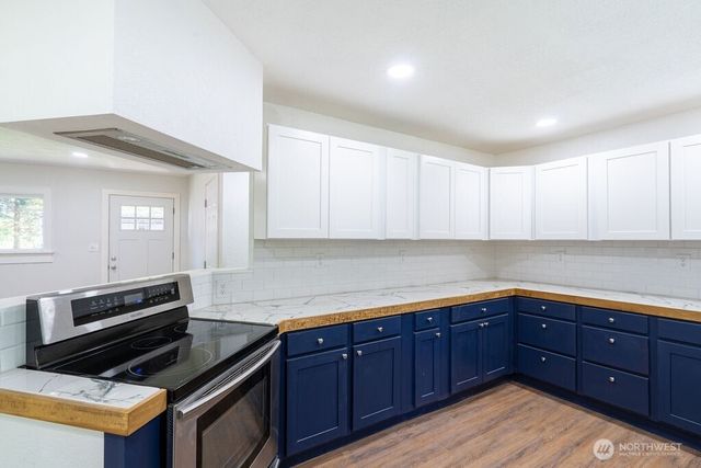 13 Barrett Road W, Montesano, WA 98563