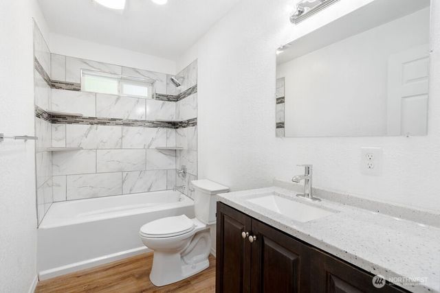 13 Barrett Road W, Montesano, WA 98563