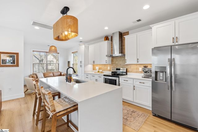 518 Anderson Street, Greenville, SC 29601