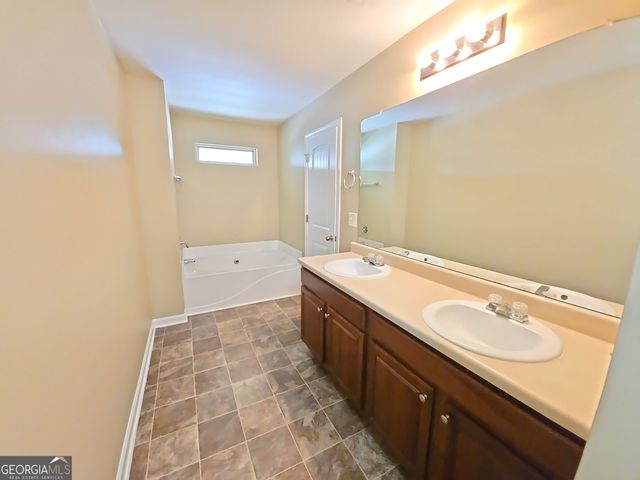 1098 McConaughy Court, Mcdonough, GA 30253