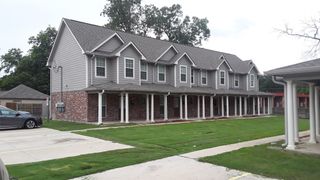 2004 Pecan Street F, Commerce, TX 75428