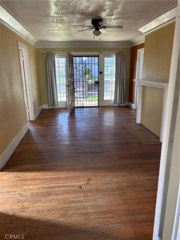 1184 N Kenmore, Los Angeles, CA 90029