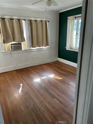 1184 N Kenmore, Los Angeles, CA 90029