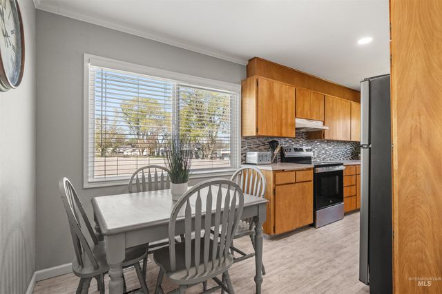 1924 Cedar Avenue, Lewiston, ID 83501