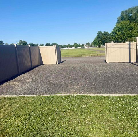 1924 Cedar Avenue, Lewiston, ID 83501