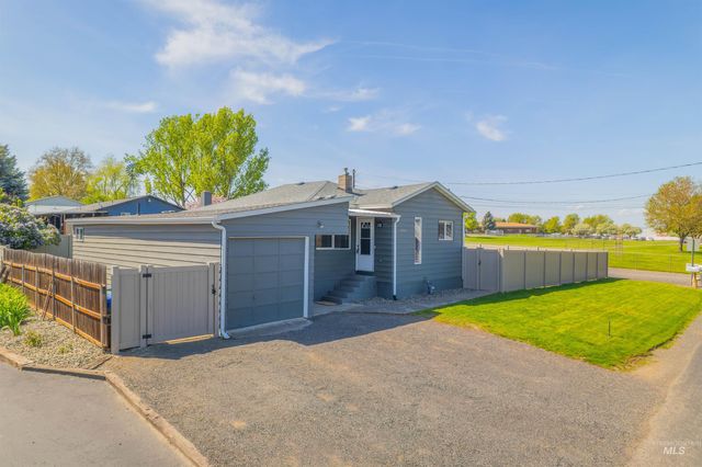 1924 Cedar Avenue, Lewiston, ID 83501