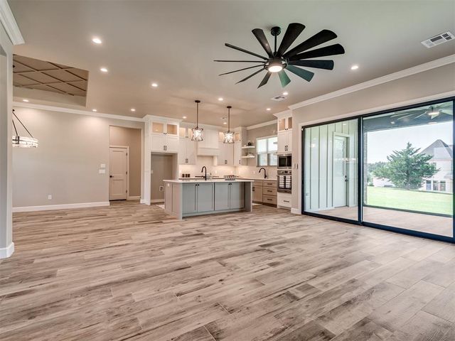 360 Old Farm Road, Edmond, OK 73034