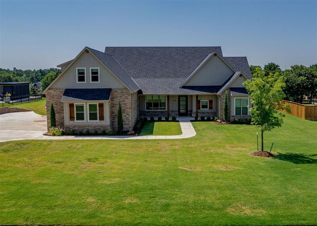 360 Old Farm Road, Edmond, OK 73034