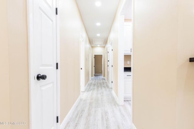 801 Fourth Street, Picayune, MS 39466