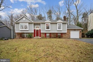 8121 TRIPLE CROWN RD, Bowie, MD 20715
