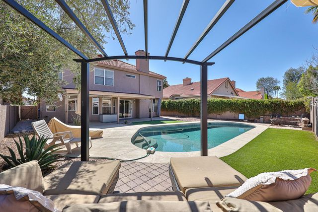 3236 E Hiddenview Drive, Phoenix, AZ 85048