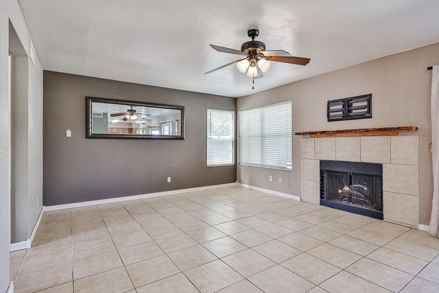 3236 E Hiddenview Drive, Phoenix, AZ 85048