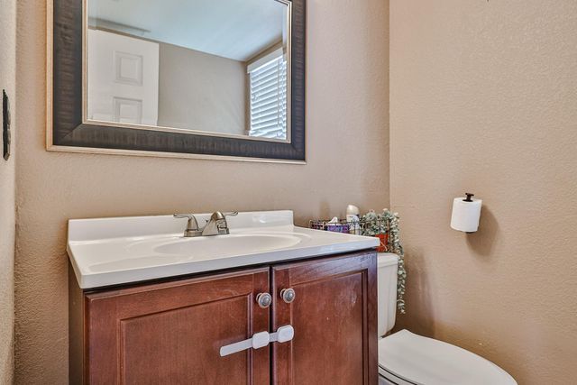 3236 E Hiddenview Drive, Phoenix, AZ 85048