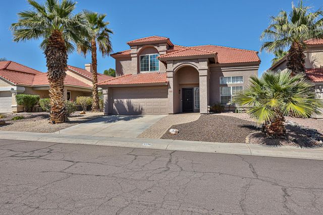 3236 E Hiddenview Drive, Phoenix, AZ 85048