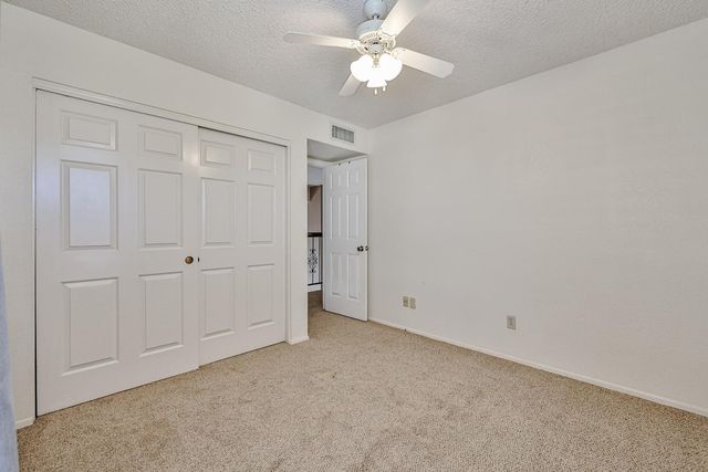 3236 E Hiddenview Drive, Phoenix, AZ 85048