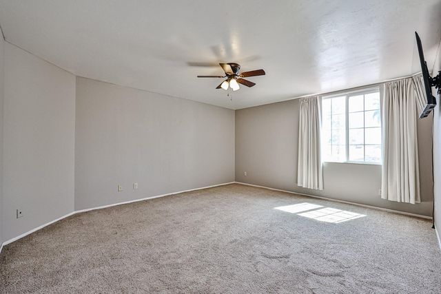 3236 E Hiddenview Drive, Phoenix, AZ 85048
