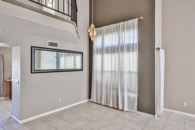 3236 E Hiddenview Drive, Phoenix, AZ 85048