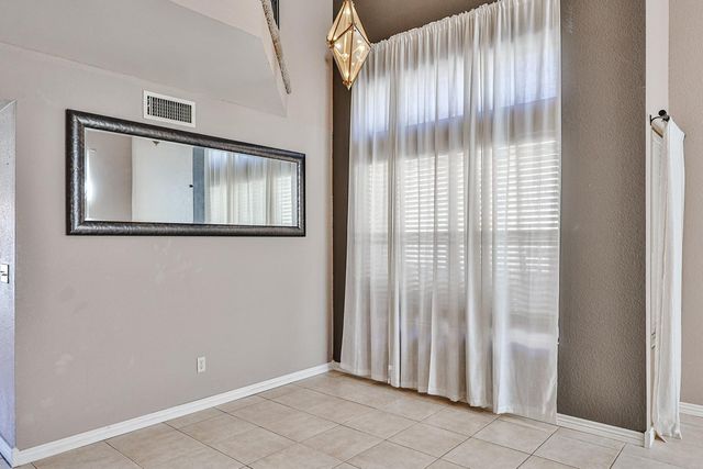 3236 E Hiddenview Drive, Phoenix, AZ 85048