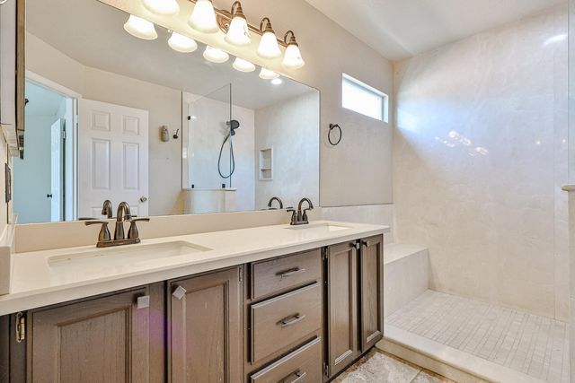 3236 E Hiddenview Drive, Phoenix, AZ 85048