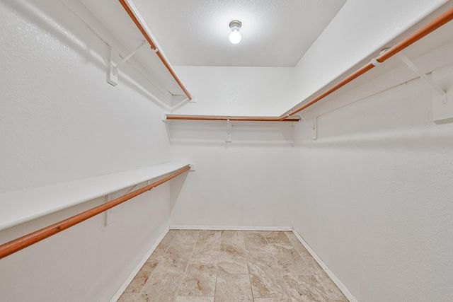 3236 E Hiddenview Drive, Phoenix, AZ 85048
