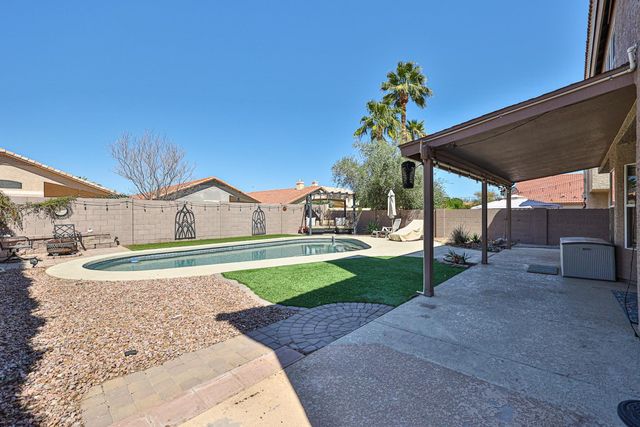 3236 E Hiddenview Drive, Phoenix, AZ 85048