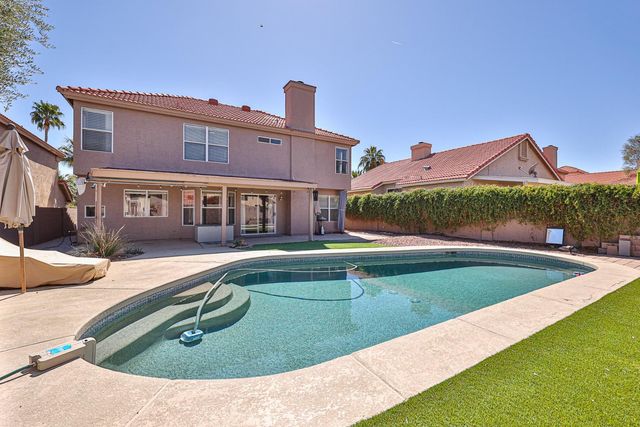 3236 E Hiddenview Drive, Phoenix, AZ 85048