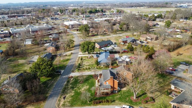 709 Harris Dr, Gallatin, TN 37066