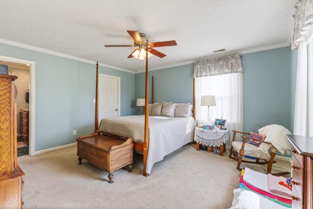 709 Harris Dr, Gallatin, TN 37066