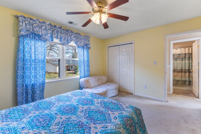 709 Harris Dr, Gallatin, TN 37066