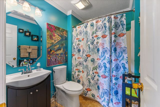 709 Harris Dr, Gallatin, TN 37066