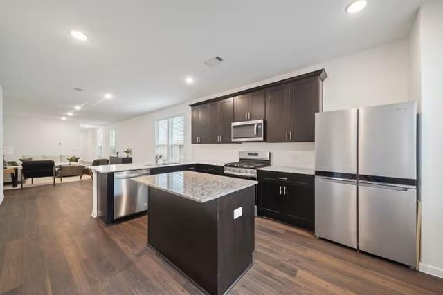 910 Silver Buckle Lane, Montgomery, TX 77356