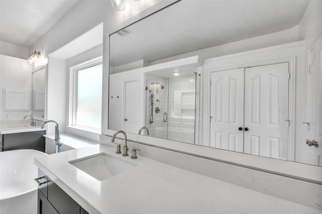 3 Renoir Trail Place, The Woodlands, TX 77382