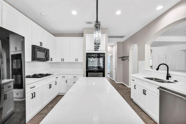 3 Renoir Trail Place, The Woodlands, TX 77382