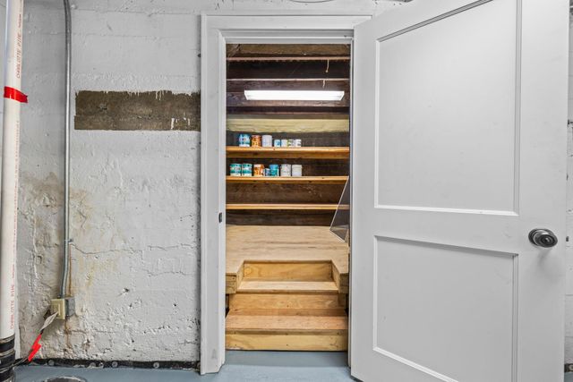 2405 Sheridan Avenue S, Minneapolis, MN 55405