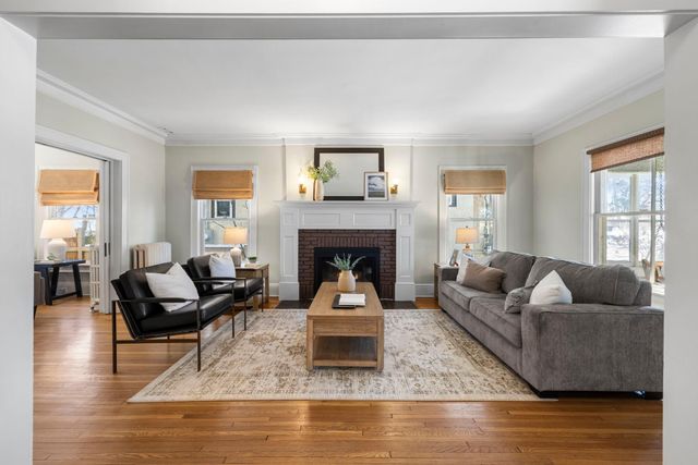 2405 Sheridan Avenue S, Minneapolis, MN 55405