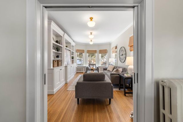 2405 Sheridan Avenue S, Minneapolis, MN 55405