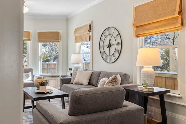 2405 Sheridan Avenue S, Minneapolis, MN 55405